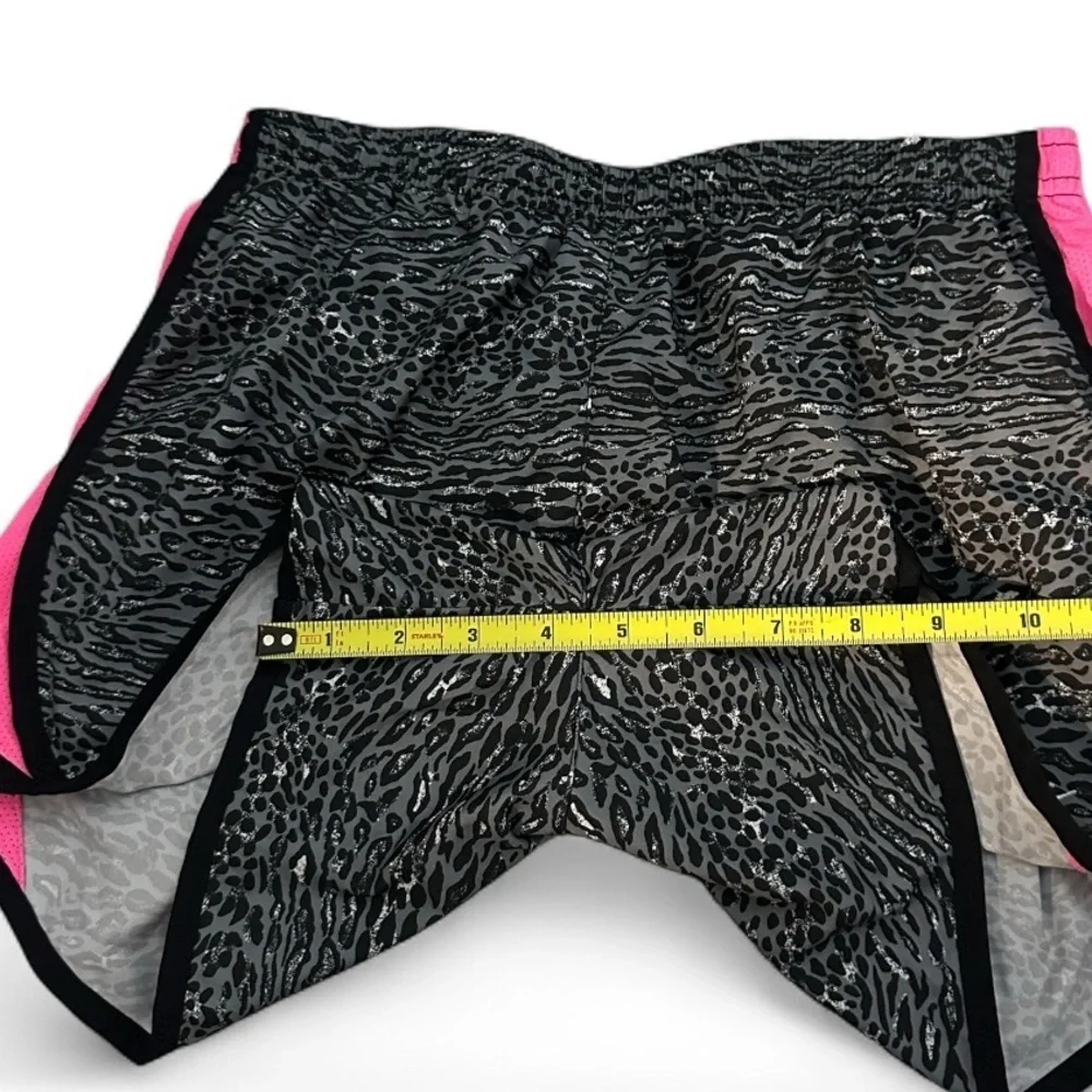 Nike Tempo Girls Dri fit Mid Rise Lined cheetah print running shorts XL